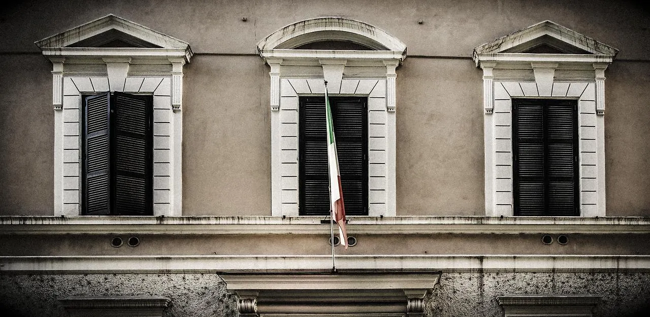 Dama Private Rooms Rome 2*,  Italy